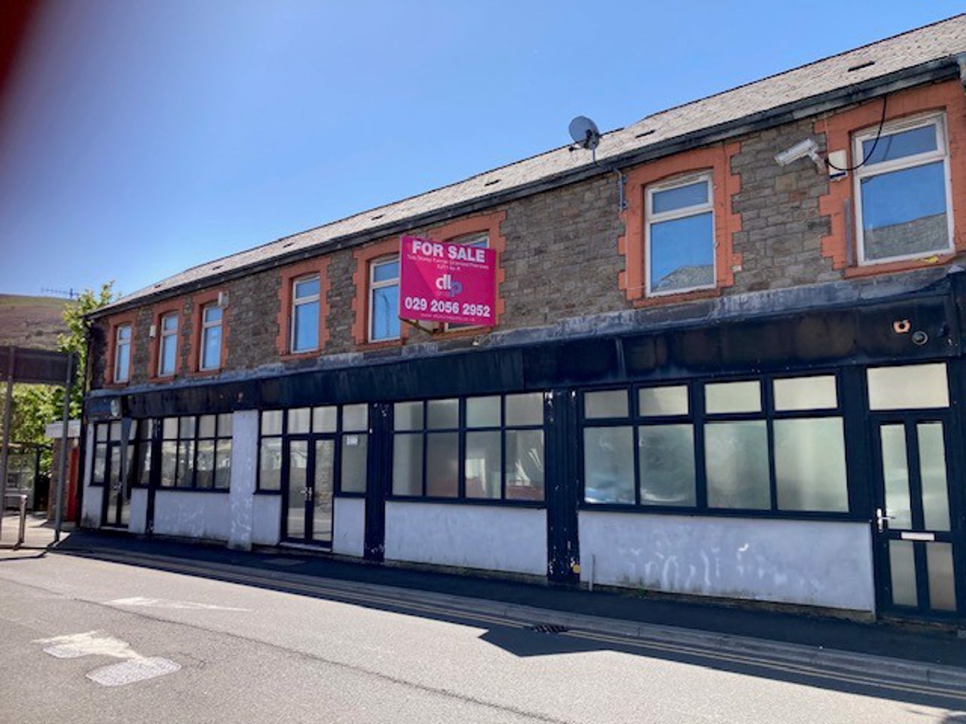 No. 66 PONTYPRIDD ROAD, PORTH, RCT., CF39 9PL - 17 - DLP Surveyors