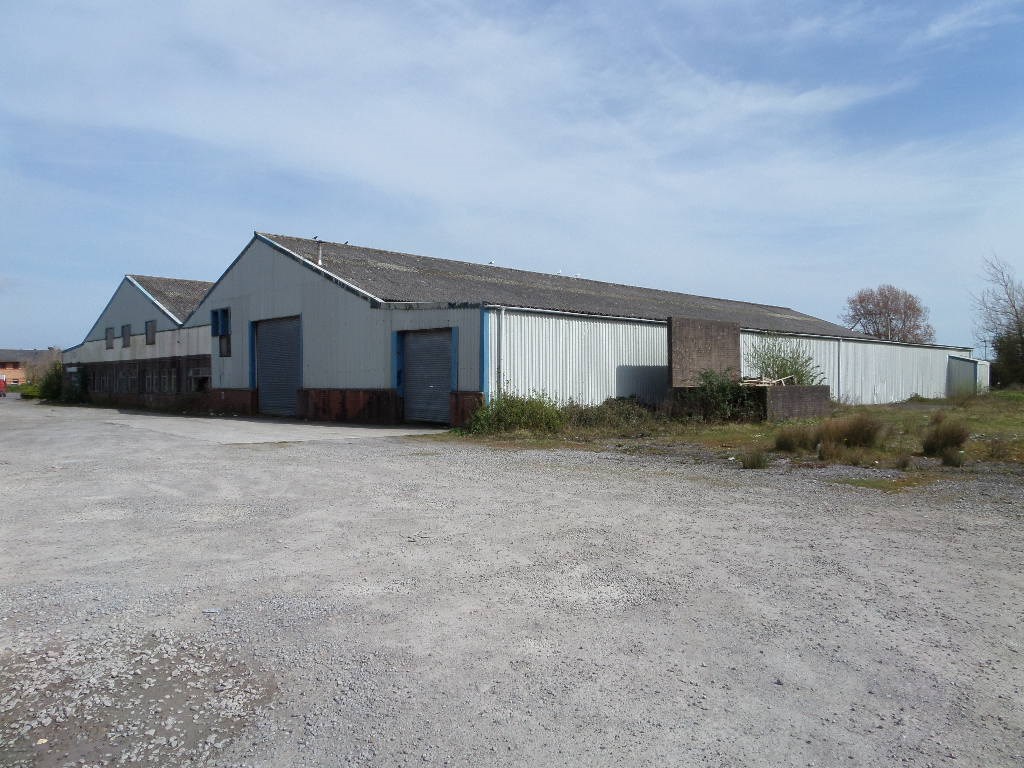 UNIT D18 WESTERN AVENUE, BRIDGEND INDUSTRIAL ESTATE, BRIDGEND, CF31 3RT 43 DLP Surveyors