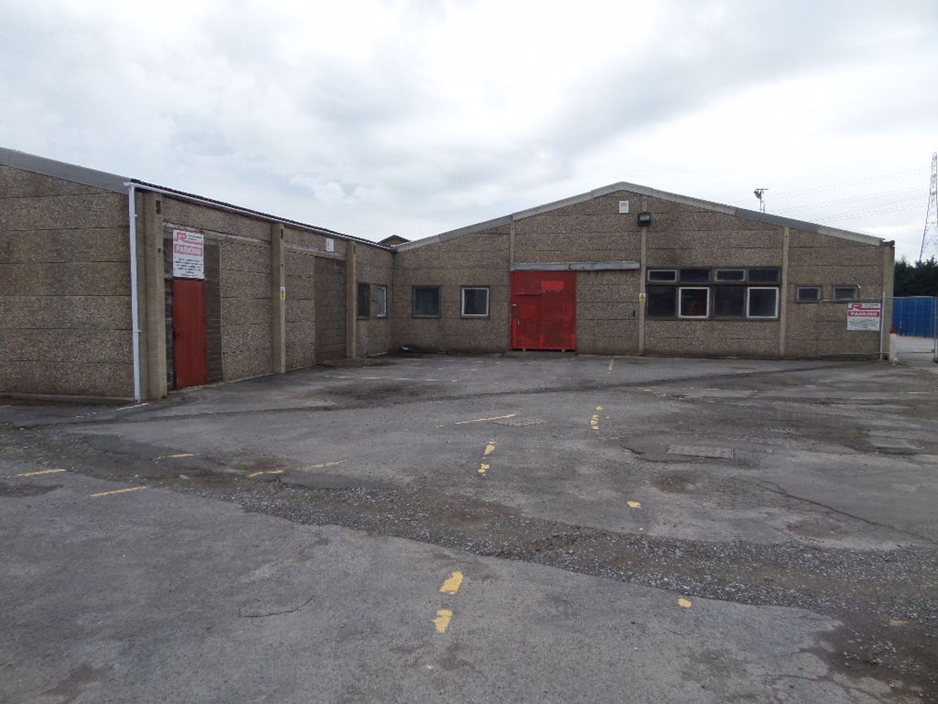 BRIDGEND GATEWAY INDUSTRIAL PARK, WATERTON ROAD, BRIDGEND, CF31 3YR 21 DLP Surveyors