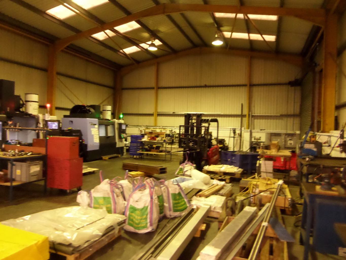 UNIT 6 MILLERS AVENUE, BRYNMENYN INDUSTRIAL ESTATE, BRIDGEND, CF32 9TD ...