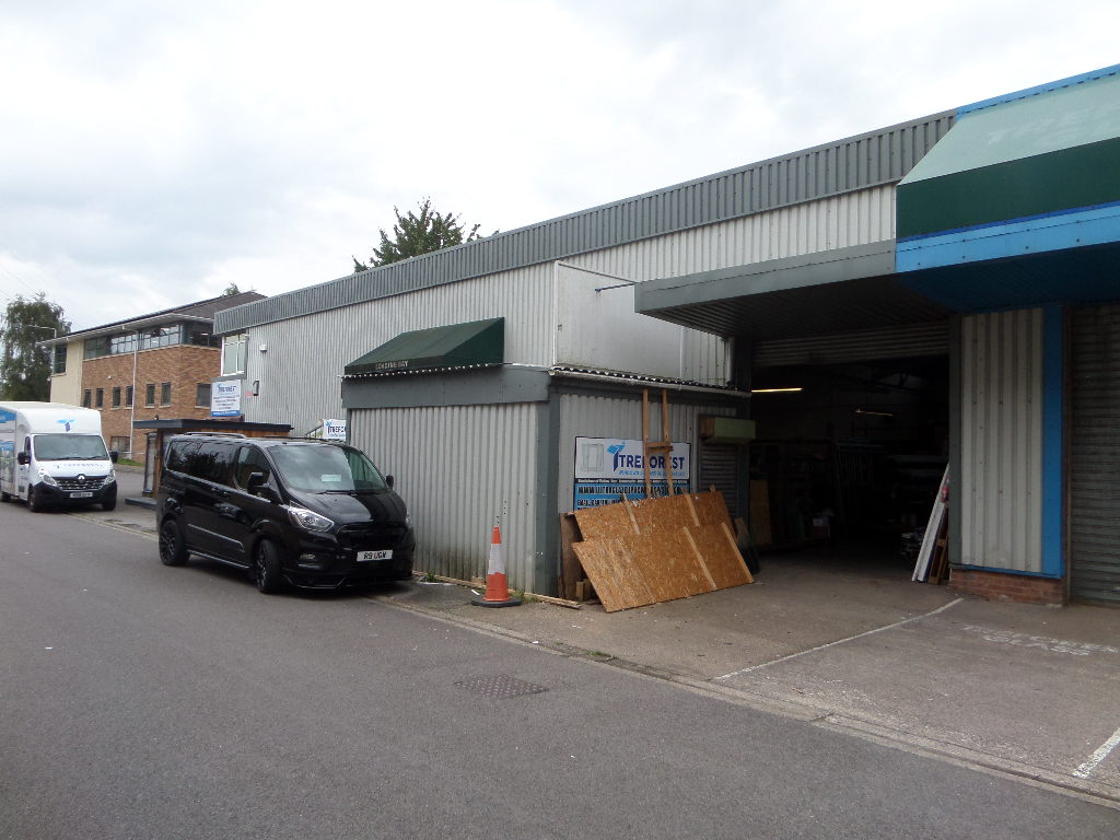 UNIT 910 UPPER BOAT TRADING ESTATE, PONTYPRIDD, CF37 5BP 55 DLP